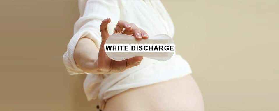 White discharge problem in hindi, पीरियड्स से पहले लड़कियों को क्यों आता है सफेद पानी?